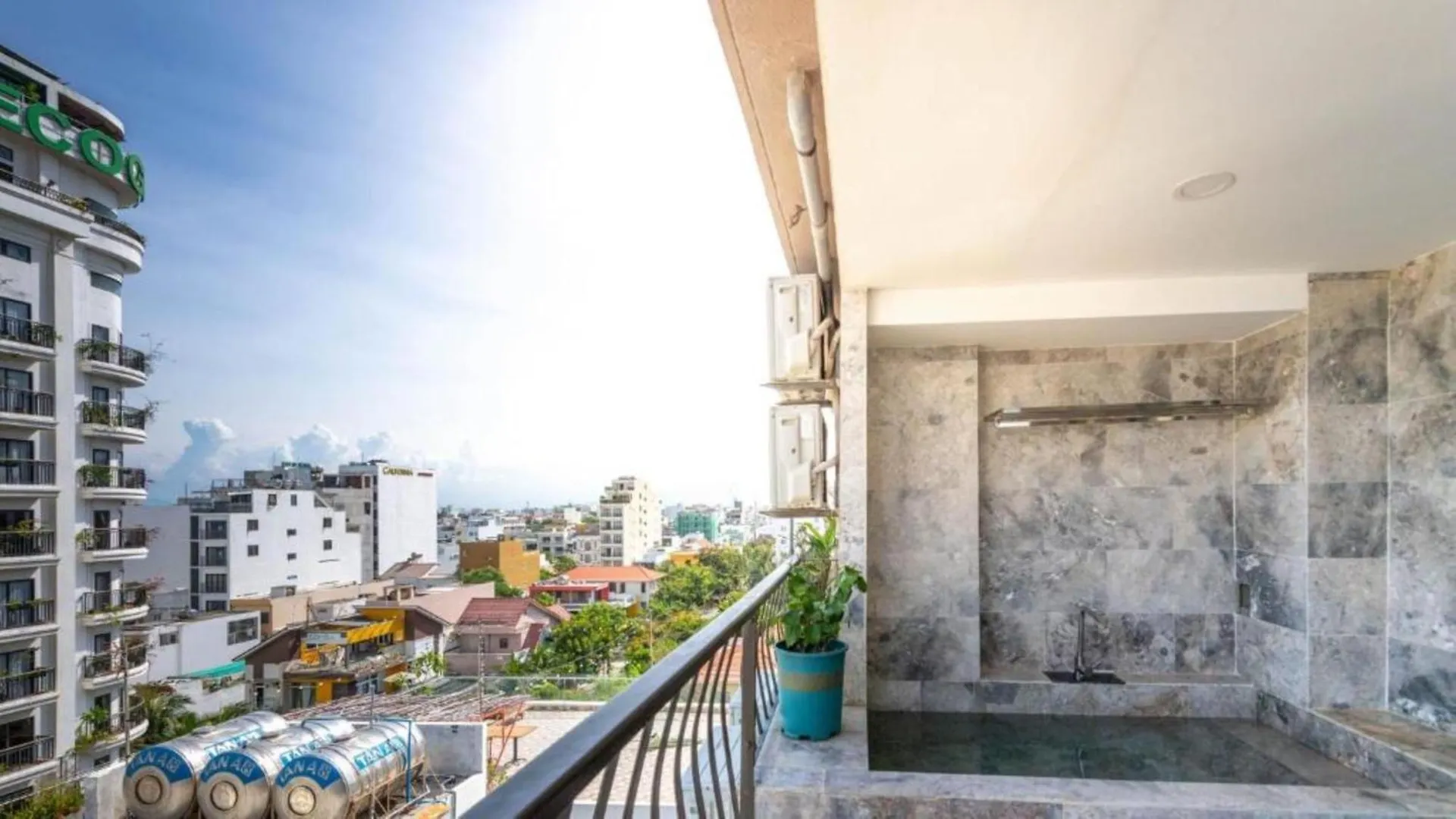 Taian Hotel & Apartment Da Nang 0*,  Vietnam